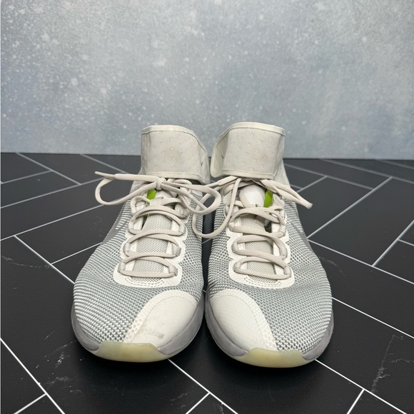 Nike Women's Air Zoom Strong 2 "Light Bone" Training/Lifting Shoe - Size 8 - Picture 2 of 8